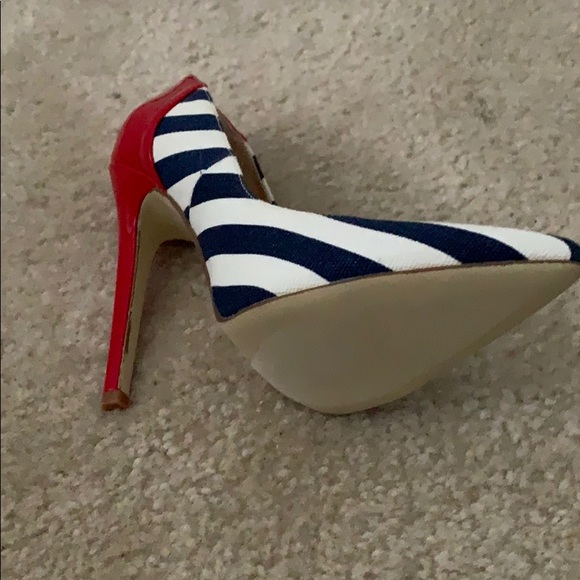 High heels - Picture 6 of 7